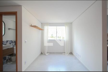 Sala de apartamento à venda com 2 quartos, 43m² em Vila Suzana, São Paulo