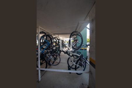 Área Comum - Bicicletário de apartamento à venda com 2 quartos, 52m² em Rio Branco, Porto Alegre