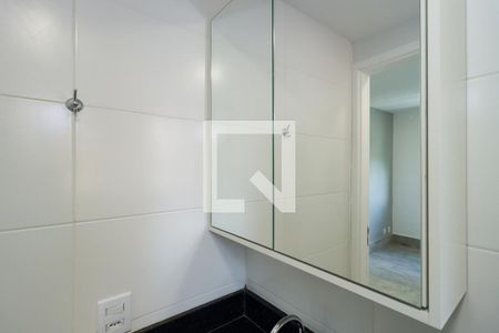 Banheiro de apartamento para alugar com 1 quarto, 40m² em Jardim Parque Morumbi, São Paulo