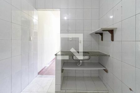 Cozinha de casa de condomínio à venda com 2 quartos, 50m² em Jardim Leblon, Belo Horizonte