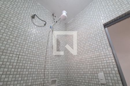 Banheiro de casa para alugar com 1 quarto, 49m² em Vila Carmem, São Paulo