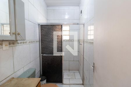 Banheiro de casa à venda com 2 quartos, 95m² em Partenon, Porto Alegre