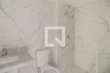 Banheiro de apartamento à venda com 1 quarto, 33m² em Petrópolis, Porto Alegre