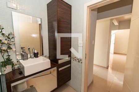 Banheiro de apartamento à venda com 2 quartos, 69m² em Liberdade, São Paulo