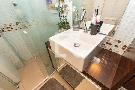 Banheiro de apartamento à venda com 2 quartos, 69m² em Liberdade, São Paulo