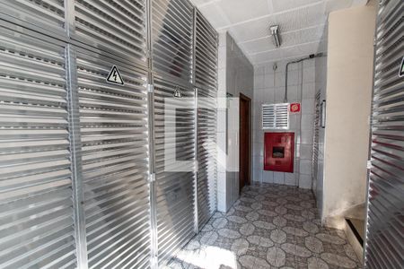 Hall de entrada de apartamento à venda com 2 quartos, 69m² em Liberdade, São Paulo