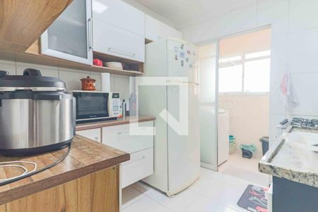 Cozinha de apartamento à venda com 3 quartos, 66m² em Rio Pequeno, São Paulo