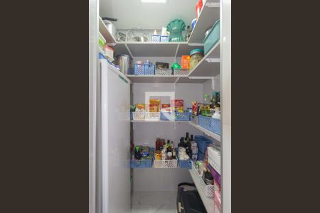 Despensa - Cozinha de apartamento à venda com 3 quartos, 142m² em Vila Bertioga, São Paulo