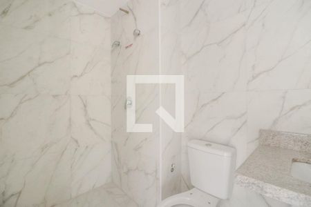 Banheiro de apartamento à venda com 1 quarto, 43m² em Petrópolis, Porto Alegre