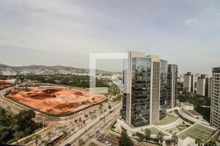Vista de kitnet/studio à venda com 1 quarto, 43m² em Petrópolis, Porto Alegre