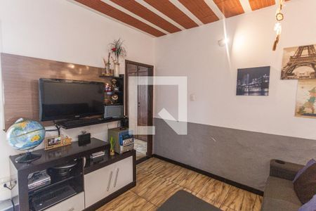Sala de casa para alugar com 1 quarto, 60m² em Sagrada Família, Belo Horizonte