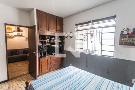 Suíte de casa para alugar com 1 quarto, 60m² em Sagrada Família, Belo Horizonte