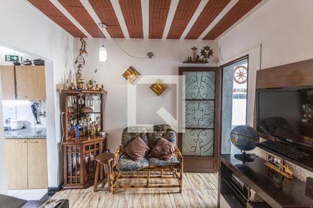 Sala de casa para alugar com 1 quarto, 60m² em Sagrada Família, Belo Horizonte