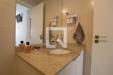 Banheiro Quarto 1 suíte de apartamento à venda com 2 quartos, 61m² em Vila Apiai, Santo André