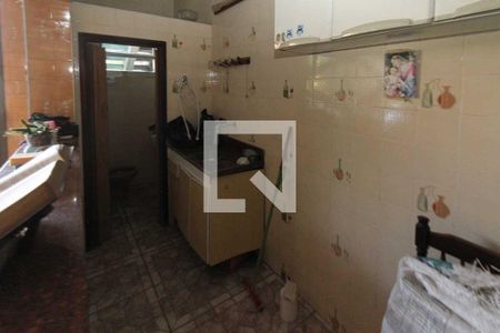 Garagem de casa à venda com 3 quartos, 171m² em Vila Primavera, São Paulo