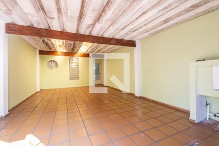 Garagem de casa à venda com 2 quartos, 180m² em Quitaúna, Osasco