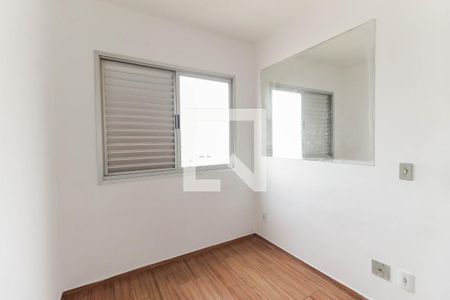Quarto 1 de apartamento para alugar com 3 quartos, 55m² em Vila Carmosina, São Paulo