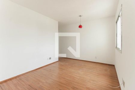 Sala de apartamento para alugar com 3 quartos, 55m² em Vila Carmosina, São Paulo
