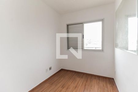 Quarto 1 de apartamento para alugar com 3 quartos, 55m² em Vila Carmosina, São Paulo