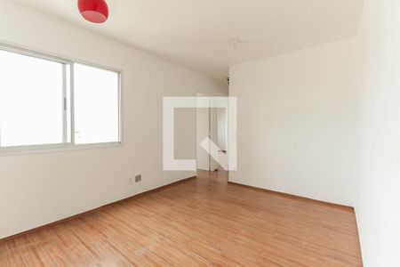 Sala de apartamento para alugar com 3 quartos, 55m² em Vila Carmosina, São Paulo
