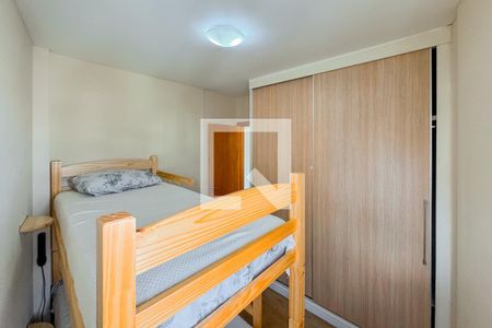 Quarto 1 de apartamento para alugar com 2 quartos, 56m² em Vila Monumento, São Paulo