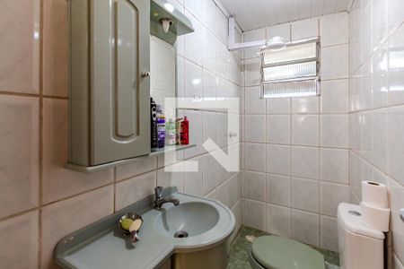 Banheiro Social de casa à venda com 2 quartos, 106m² em Partenon, Porto Alegre