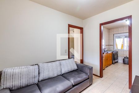 Sala de TV de casa à venda com 2 quartos, 106m² em Partenon, Porto Alegre