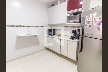 Cozinha de apartamento à venda com 2 quartos, 72m² em Vila Canero, São Paulo