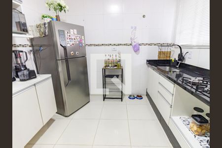 Cozinha de apartamento à venda com 2 quartos, 72m² em Vila Canero, São Paulo