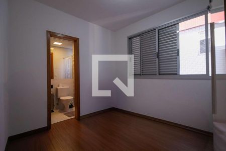 Apartamento à venda com 4 quartos, 116m² em Ipiranga, Belo Horizonte