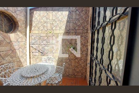 Casa à venda com 5 quartos, 300m² em Jaraguá, Belo Horizonte