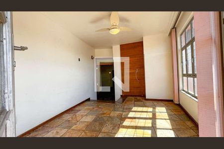 Apartamento à venda com 3 quartos, 129m² em Santa Efigênia, Belo Horizonte