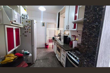 Casa à venda com 3 quartos, 144m² em Serrano, Belo Horizonte