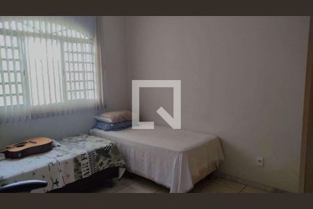 Casa à venda com 3 quartos, 144m² em Serrano, Belo Horizonte