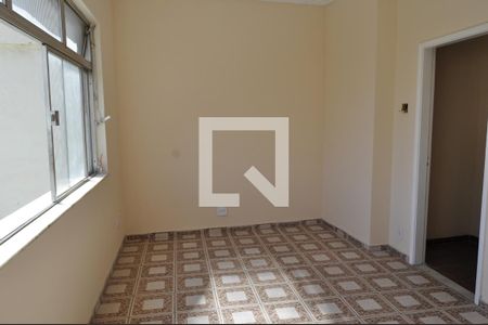 Sala de casa à venda com 4 quartos, 55m² em Piedade, Rio de Janeiro