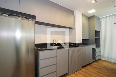Cozinha de apartamento para alugar com 1 quarto, 60m² em Jardim Monte Kemel, São Paulo