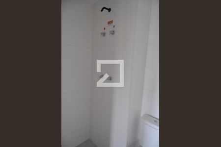 Banheiro de apartamento à venda com 2 quartos, 36m² em Del Castilho, Rio de Janeiro