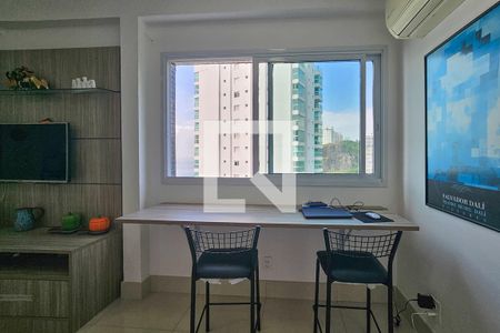 Sala de apartamento para alugar com 2 quartos, 84m² em Jardim Tejereba, Guarujá
