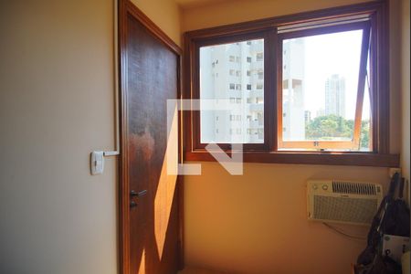 Quarto de Serviço de apartamento para alugar com 3 quartos, 185m² em Centro, Novo Hamburgo