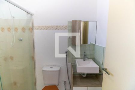 Banheiro de apartamento à venda com 2 quartos, 56m² em Barreto, Niterói