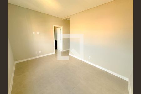 Suíte de apartamento para alugar com 2 quartos, 70m² em Ingleses do Rio Vermelho, Florianópolis