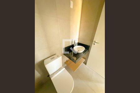 Banheiro de apartamento para alugar com 2 quartos, 70m² em Ingleses do Rio Vermelho, Florianópolis