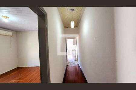 Corredor de casa para alugar com 2 quartos, 130m² em Jardim Pacaembu, Jundiaí