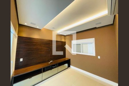 Foto 01 de casa de condomínio à venda com 5 quartos, 355m² em Swiss Park, Campinas