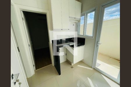 Foto 01 de casa de condomínio à venda com 5 quartos, 355m² em Swiss Park, Campinas
