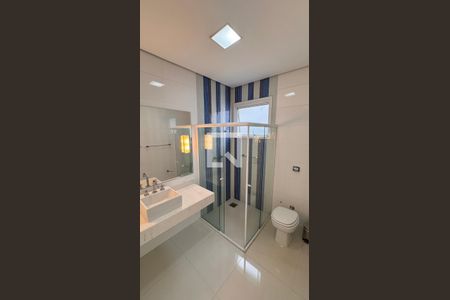 Banheiro da Suíte 1 de casa à venda com 3 quartos, 317m² em Swiss Park, Campinas