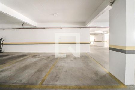 Garagem de apartamento à venda com 3 quartos, 118m² em Jardim Lindóia, Porto Alegre