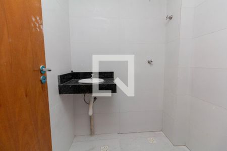 Banheiro de apartamento para alugar com 1 quarto, 29m² em Chácara Califórnia, São Paulo