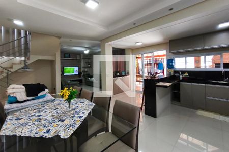 Sala e Jantar de casa de condomínio à venda com 3 quartos, 250m² em Swiss Park, Campinas