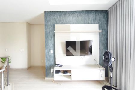 Sala de Estar de casa de condomínio à venda com 3 quartos, 250m² em Swiss Park, Campinas